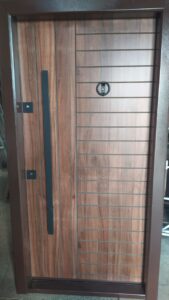 این تصویر دارای صفت خالی alt است؛ نام پروندهٔ آن IMG_0206-169x300.jpg است